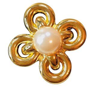 Joan Rivers Womans Brooch Luxury Pearl Gold Tone Vintage Classic Pin